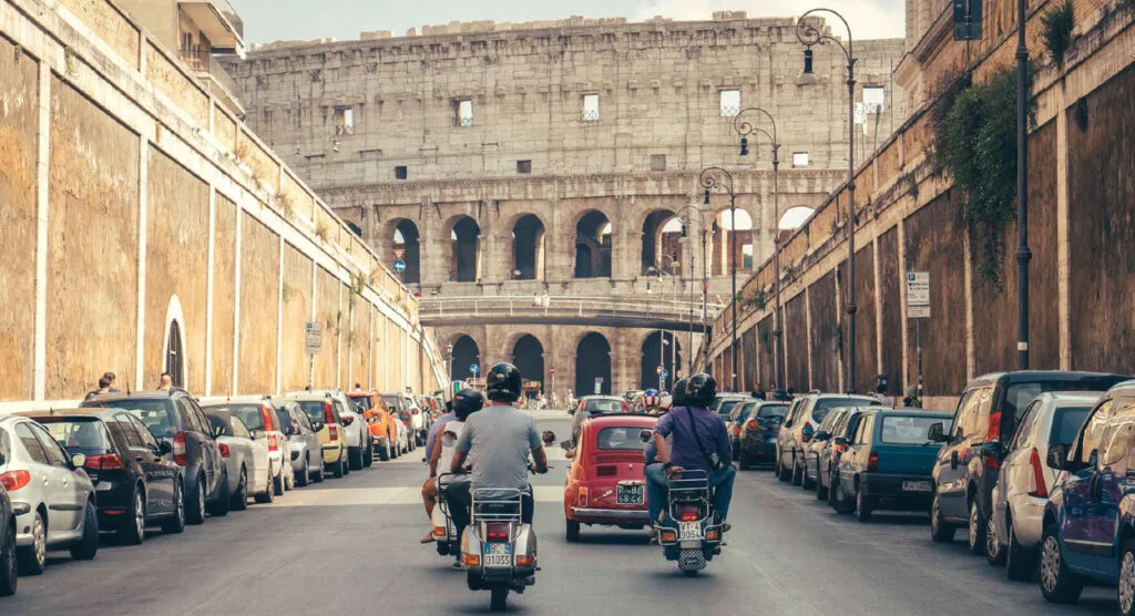 Foto de Scooteroma Tours - Private Vespa & Scooter tours of Rome