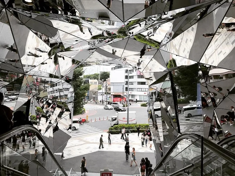 Foto de The SHEL’TTER TOKYO Tokyu Plaza Omotesando “Omokado”